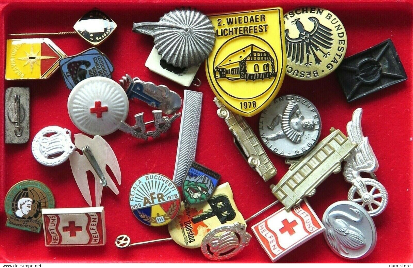 COLLECTION LOT GERMANY PINS TOKENS 28PC 63G  #xx7 042 - Verzamelingen