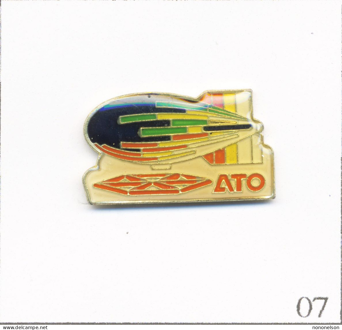 Pin's Transport - Ballon Elf-Atochem Avec Logo D’Ato. Non Estampillé. Epoxy. T740-07 - Airships