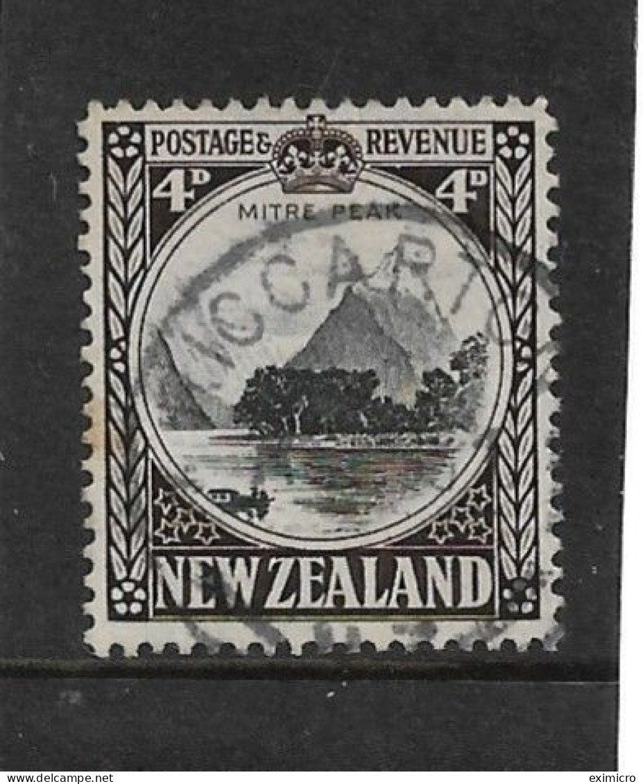 NEW ZEALAND 1935 4d SG 562 FINE USED - Used Stamps