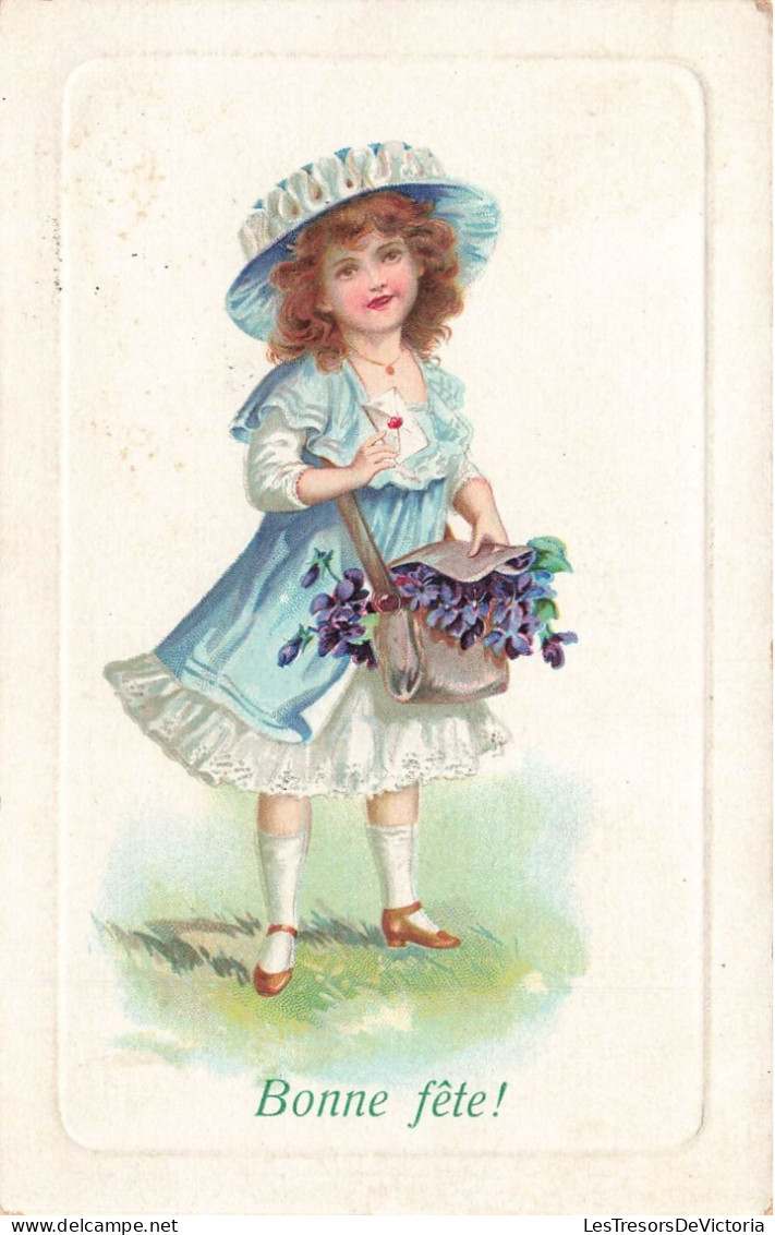 ENFANT - Bonne Fête - Petite Fille Avec Un Sac De Fleurs - Robe Bleue - Carte Postale Ancienne - Sonstige & Ohne Zuordnung