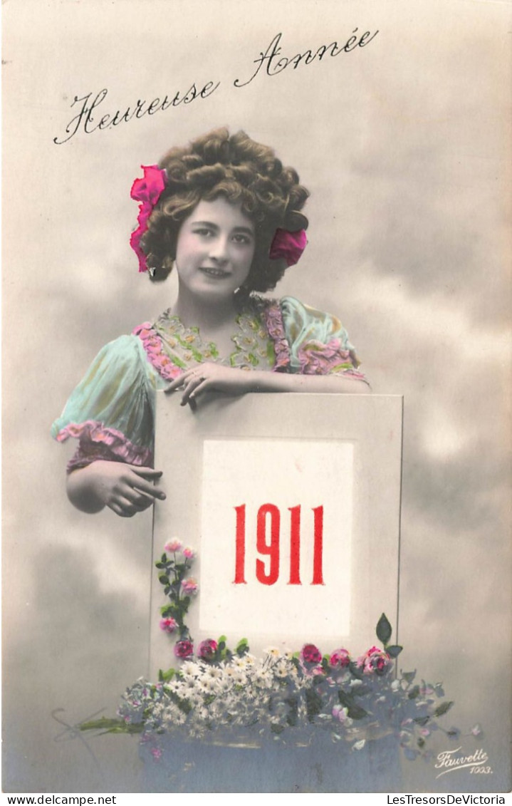 FÊTES ET VOEUX - Heureuse Année 1911 - Jeune Femme Avec Des Rubans Dans Les Cheveux - Carte Postale - New Year