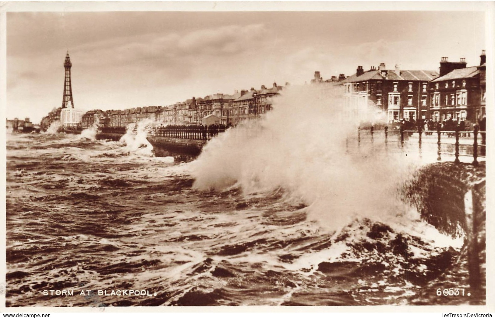 ROYAUME UNI - Angleterre - Lancashire - Storm At Blackpool  - Carte Postale Ancienne - Blackpool