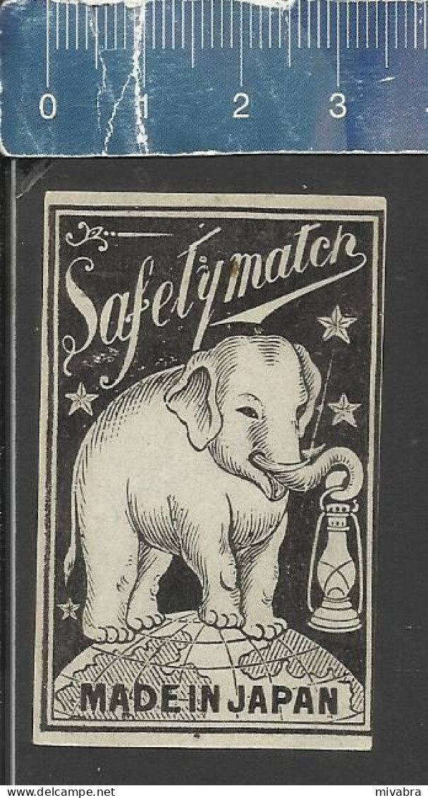 ELEPHANT WITH LANTERN (ELEFANT OLIFANT JUMBO) - OLD VINTAGE MATCHBOX LABEL MADE IN JAPAN - Zündholzschachteletiketten