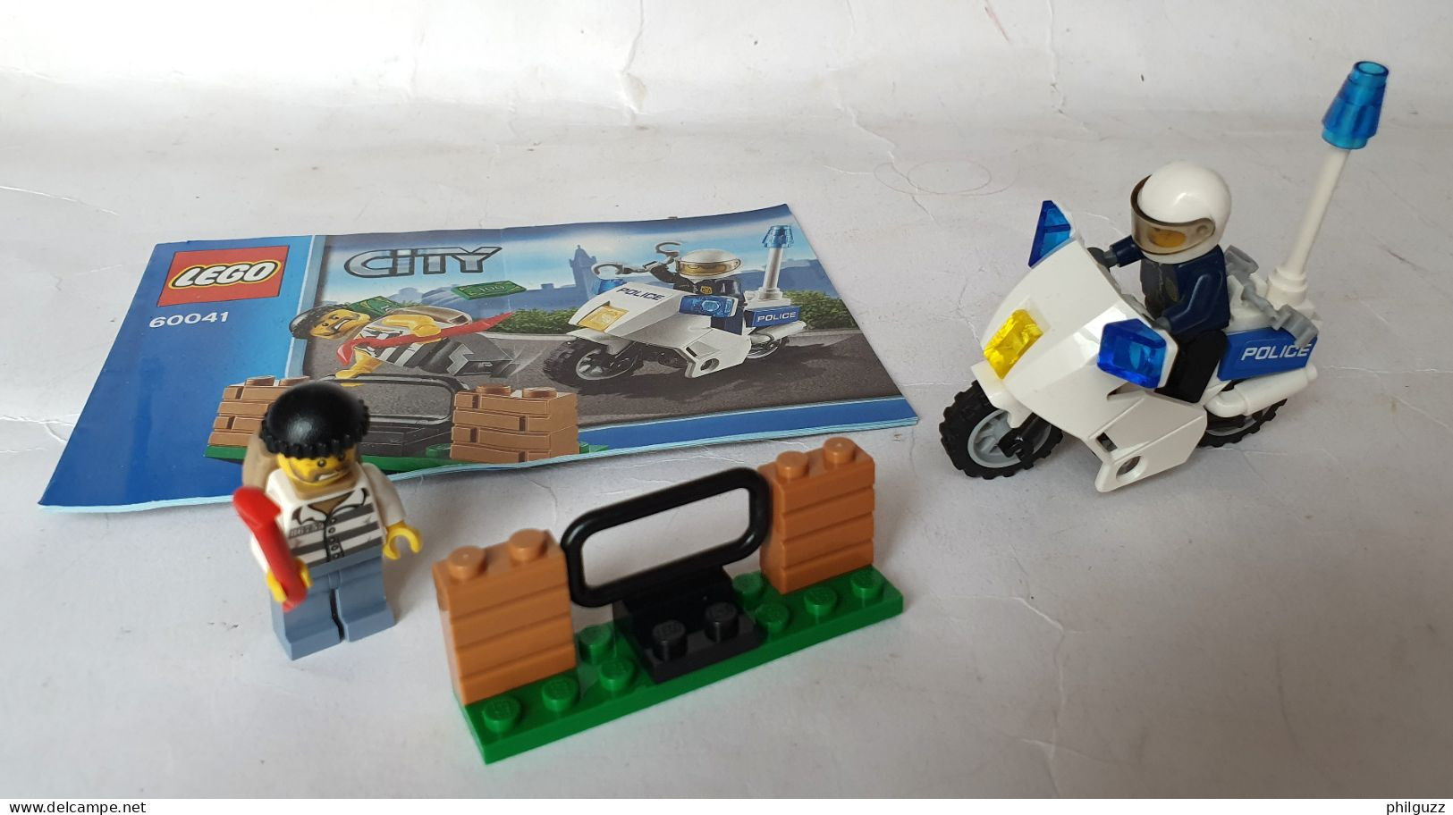 FIGURINE JOUET LEGO CITY MOTARD ET VOLEUR 60041  Avec Livret - Lego System