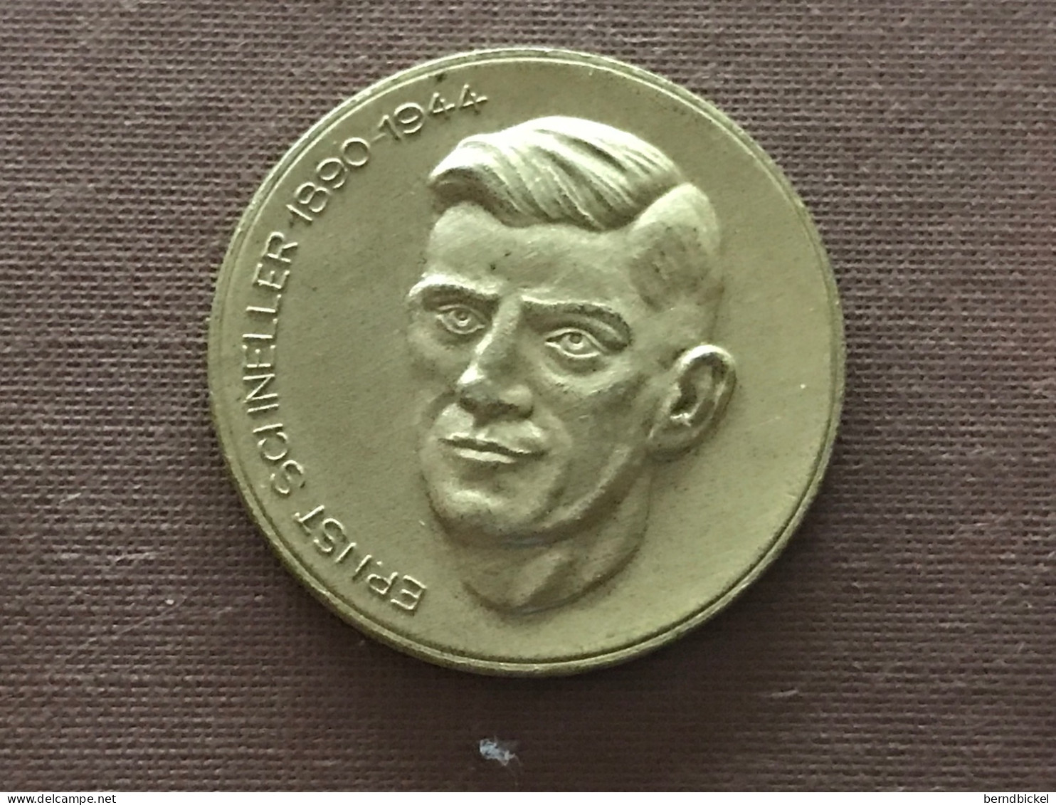 Münze Münzen Medaille DDR Bernd Schneller Revolutionärer Führer - Adel