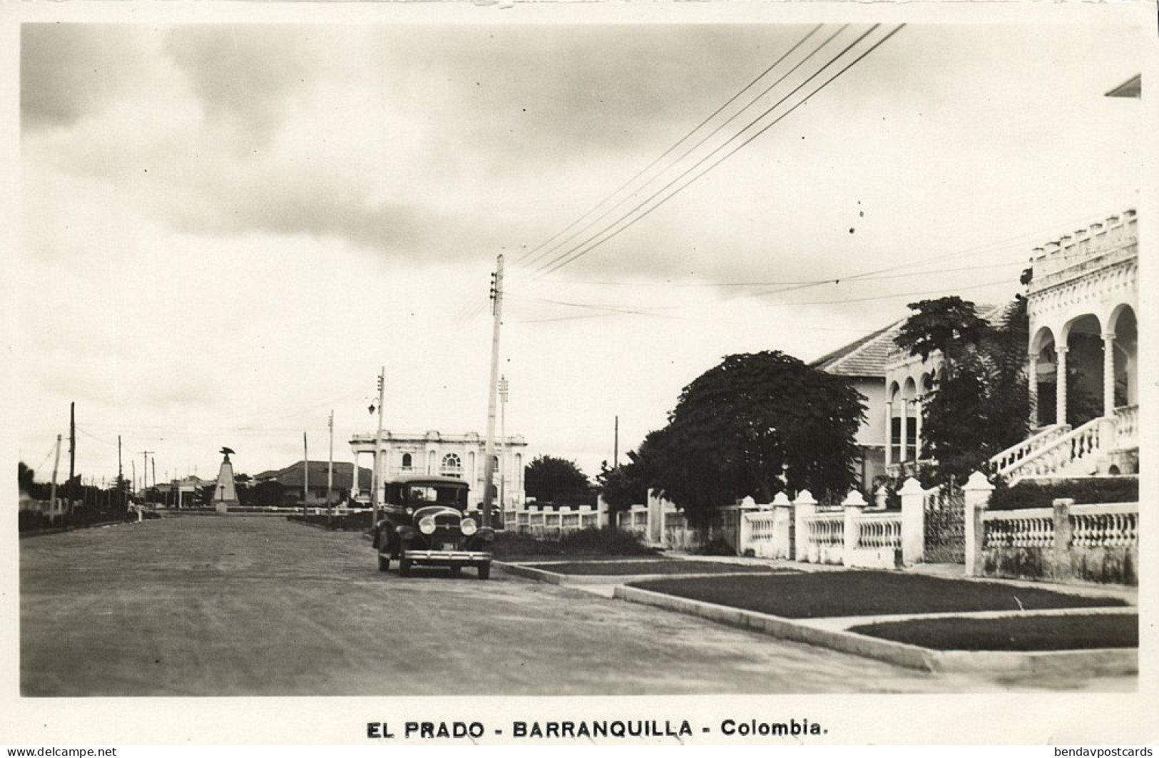Colombia, BARRANQUILLA, Avenida El Prado, Old Car (1930s) RPPC Postcard - Colombie