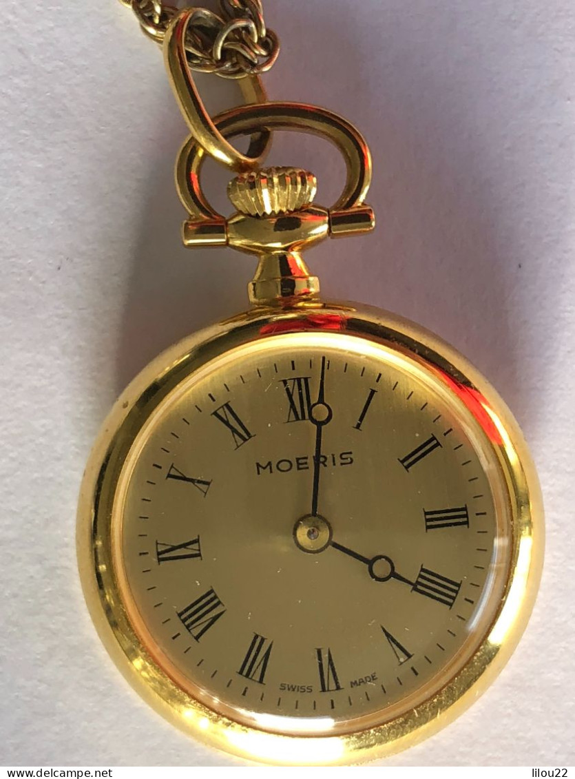 Montre Mécanique Suisse Marque MOERIS  Plaquée Or,  Pendentif Avec Chaîne - Schmuckuhren