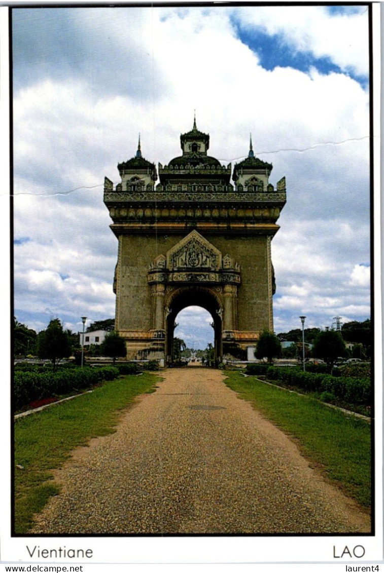 15-11-2023 (2 V 16) Laos / Lao (posted  To France - Slightly Cut Down In Size) Vientiane Monument - Laos