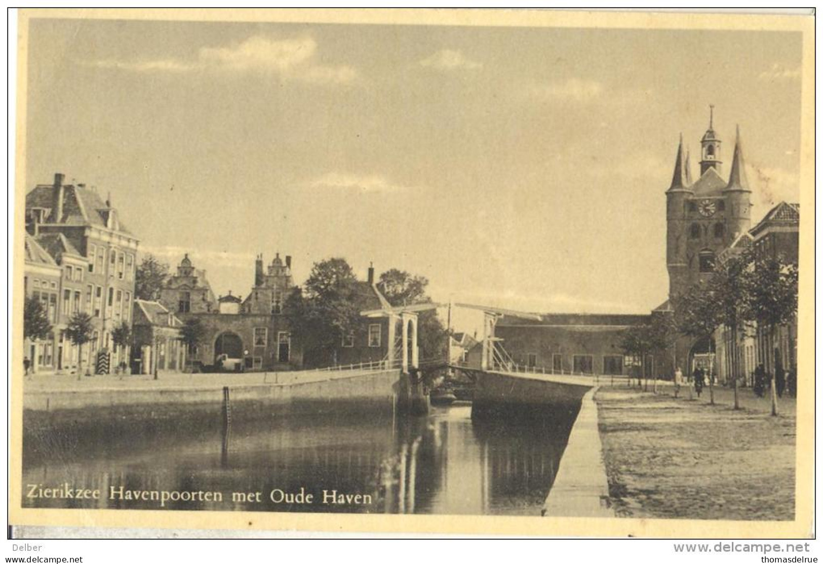 _ik215: ZIERIKZEE, Havenpoorten Met Oude Haven - Zierikzee