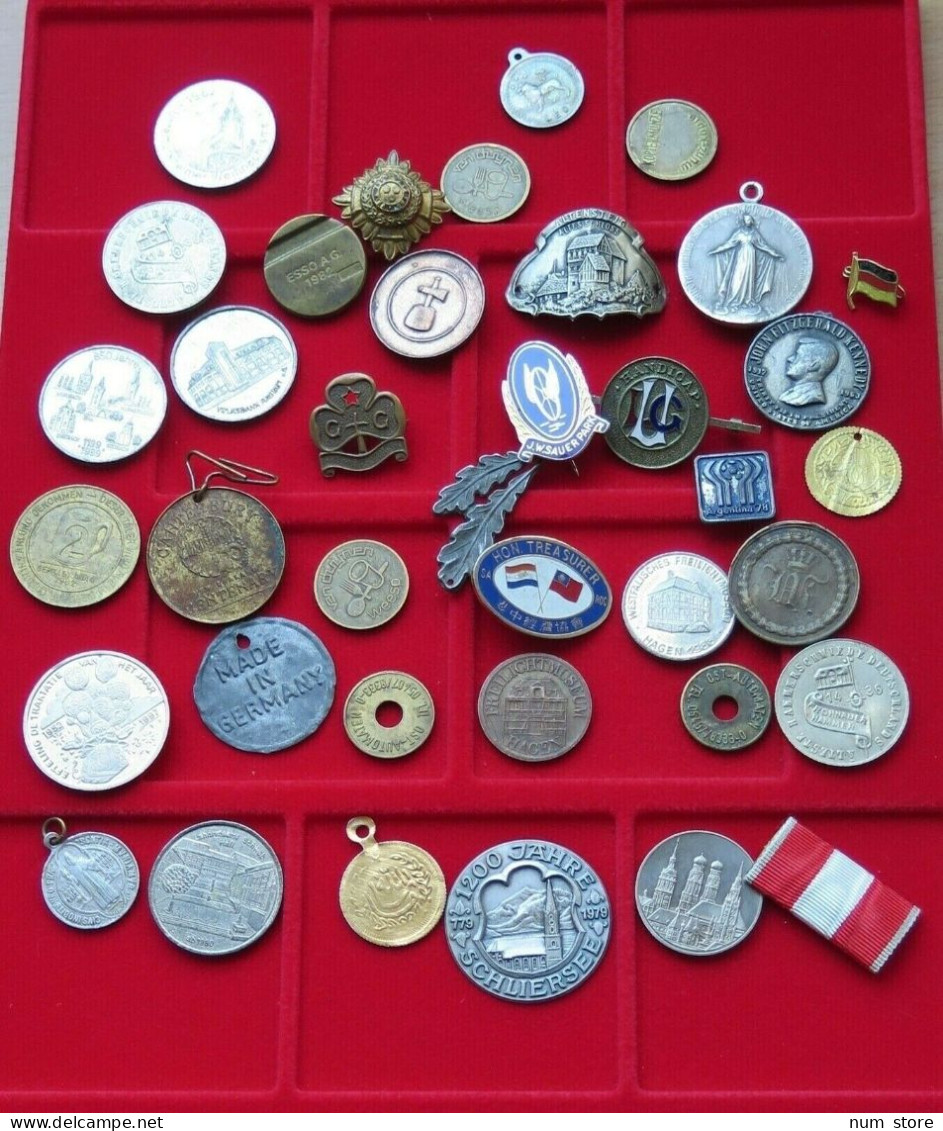 SMALL GROUP / COLLECTION / LOT JETONS MEDALS WORLD 48 Pc 260 G  #xx32 002 - Verzamelingen & Kavels