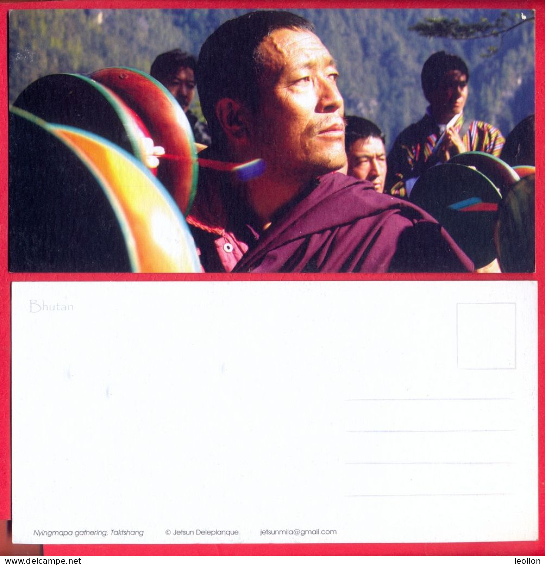 BHUTAN Nyingmapa Buddhist Monks Picture Postcard BHOUTAN - Bhoutan