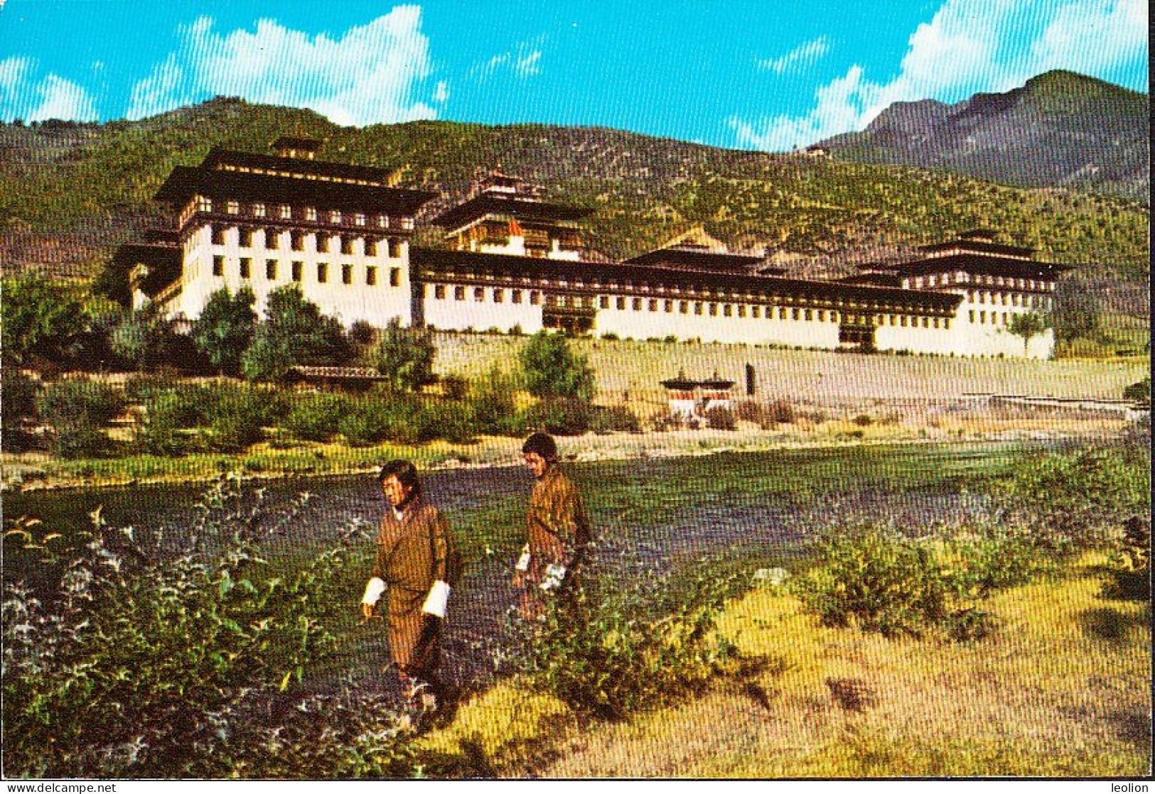 BHUTAN Tashichhodzong Tradiotional Fortress Thimphu Lindblad Travel  Picture Postcard BHOUTAN 1970s - Butan