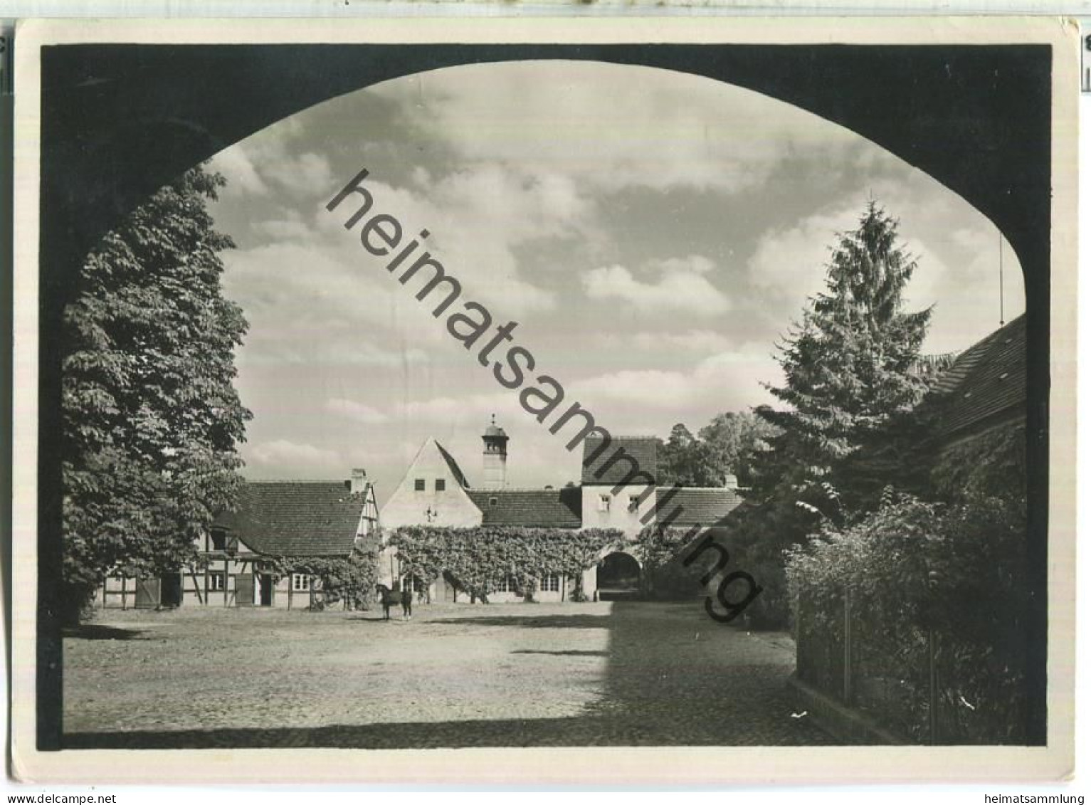 Jagdschloss Grunewald - Blick Durch Das Tor Auf Schlosshof Und Wirtschaftsgebäude - Foto-Ansichtskarte - Grunewald