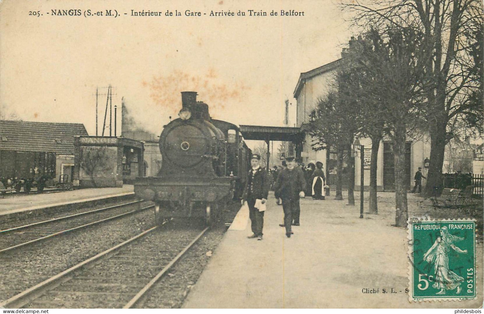 SEINE ET MARNE  NANGIS   Arrivée Du Train De Belfort  Interieur De La Gare - Nangis