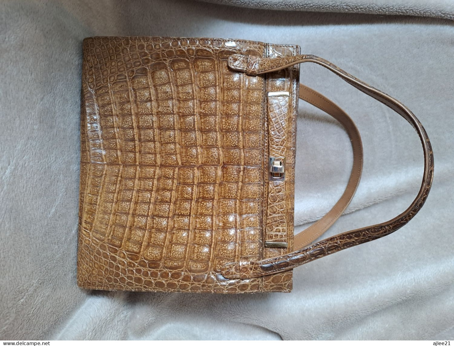 Sac À Main. Peau De Crocodile. - Taschen Und Beutel