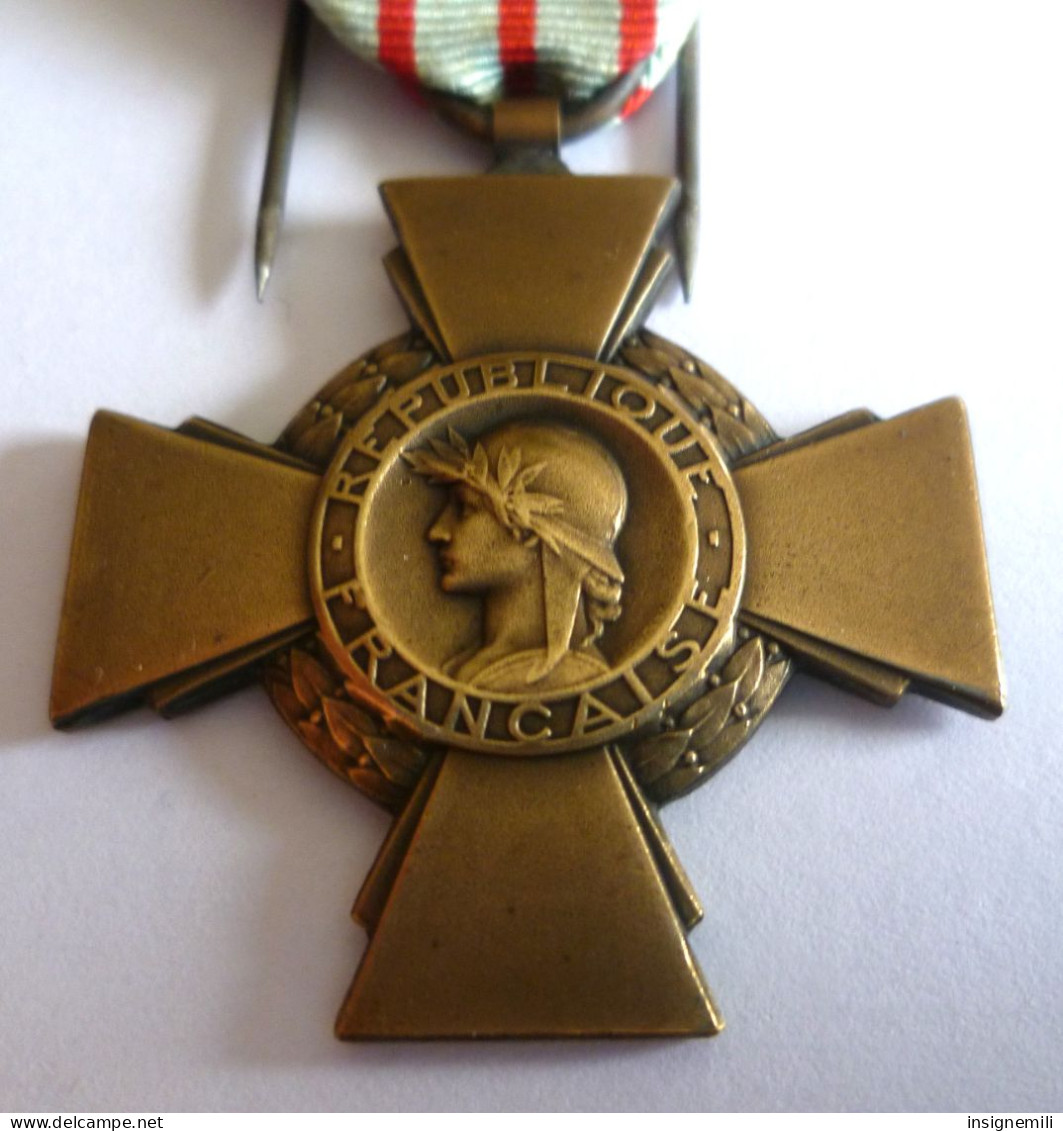 MEDAILLE CROIX DU COMBATTANT - Poinçon BR - Frankreich