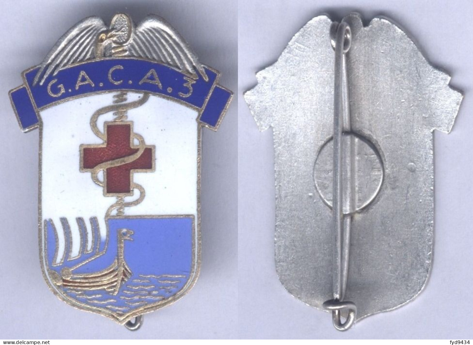 Insigne Du Groupement D'Ambulances De Corps D'Armée N° 3 - Medical Services