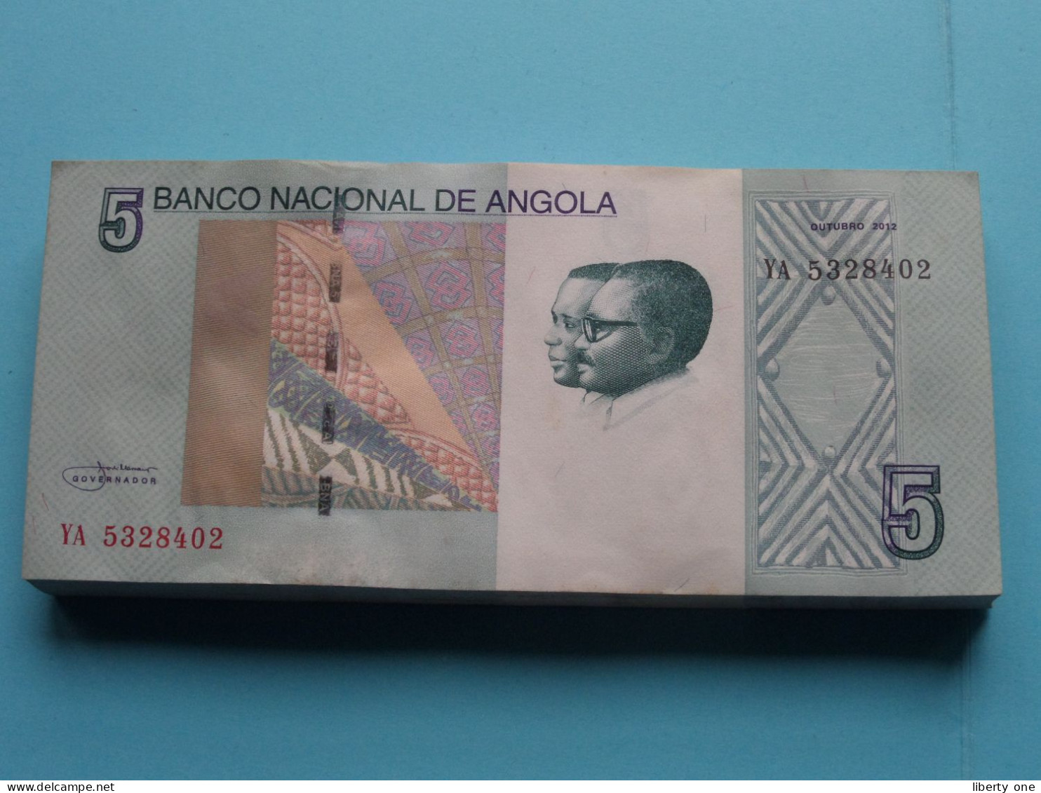 5 Cinco Kwanzas ( Outubro 2012 ) Banco Nacional De ANGOLA ( For Grade, Please See Photo ) XF ! - Angola