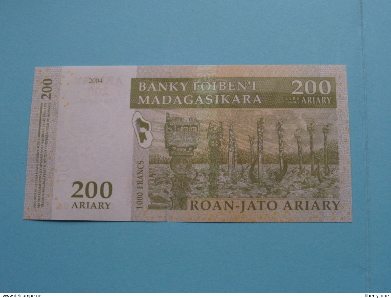 200 Ariary (1000 Francs) ( B9281310J ) Madagasikara - 2004 ( Voir / See > Scans ) UNC ! - Madagascar