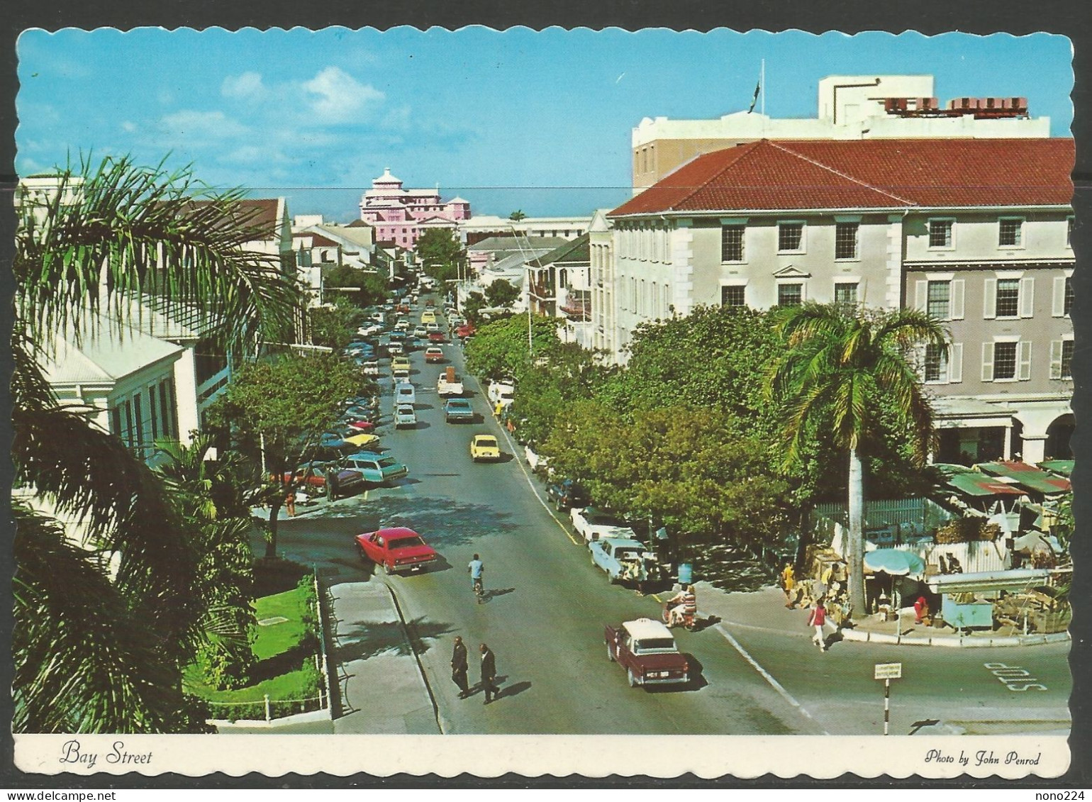 Carte P De 1977 ( Bahamas / Bey Street ) - Bahamas