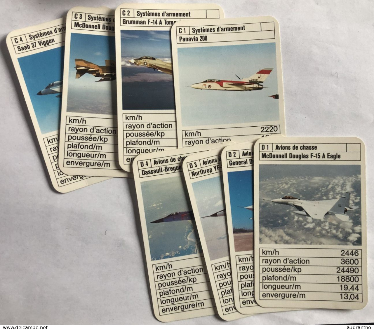 Jeu 32 Cartes Quartet - Avions Et Hélicoptères De Combat - Blackhawk - Bell - Hawker - Lockheed - Breguet - Aviation