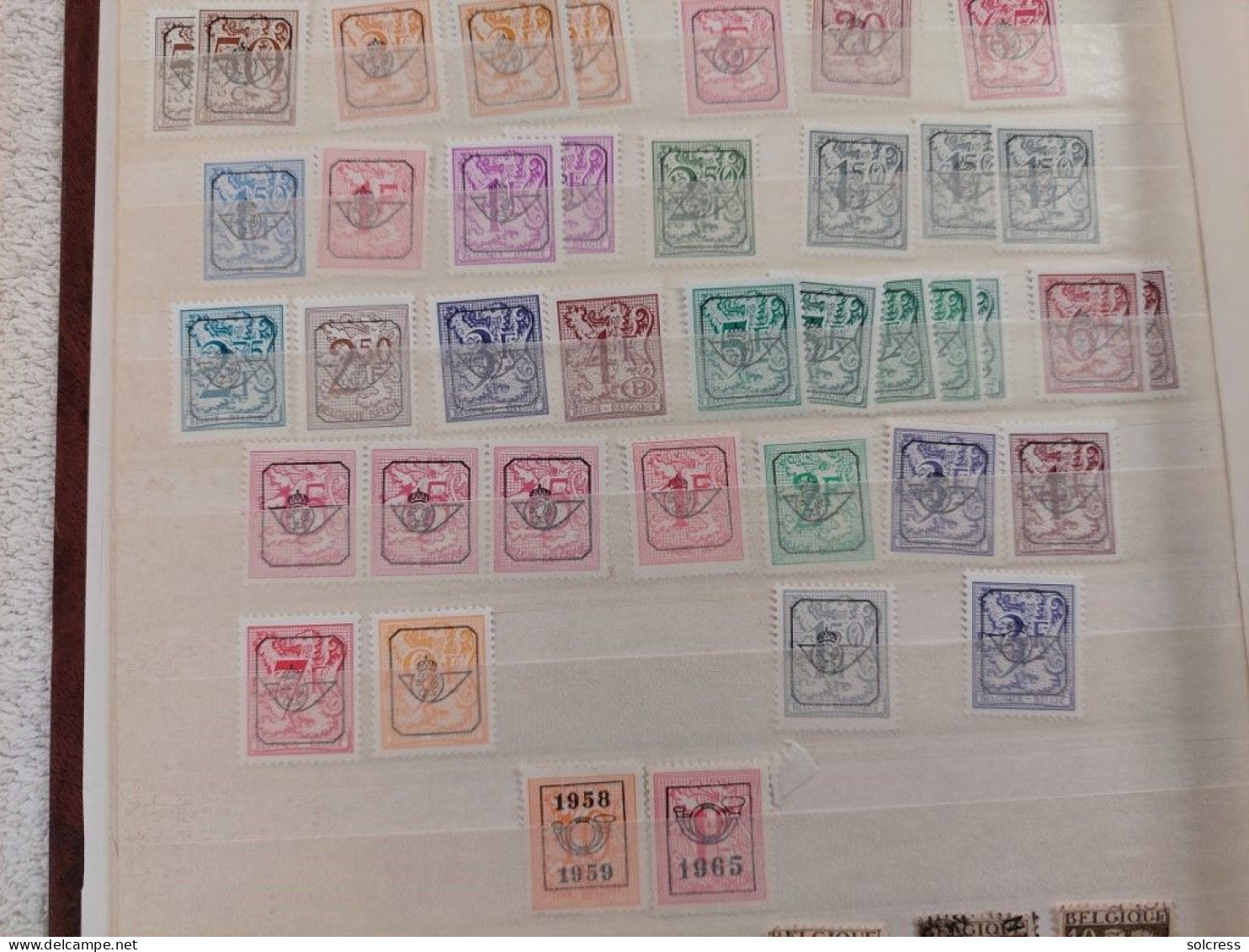 album +/- 400 timbres taxe ,journeaux ,préobl , colis etc BELGIQUE