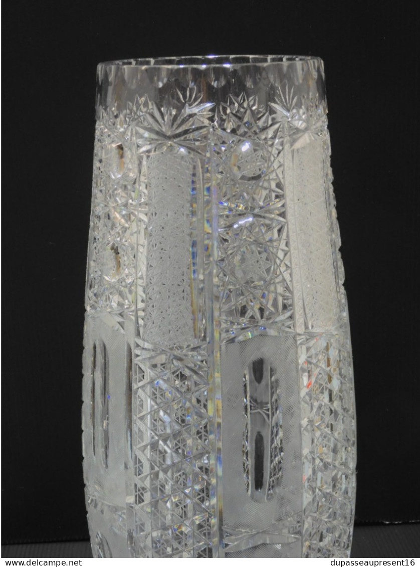 -SUPERBE ANCIEN GRAND VASE CRISTAL De BOHEME Hauteur 35,2 Cm Collection Déco    E - Vasen