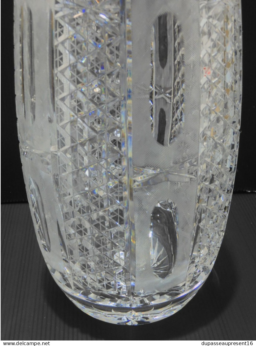 -SUPERBE ANCIEN GRAND VASE CRISTAL De BOHEME Hauteur 35,2 Cm Collection Déco    E - Vasi