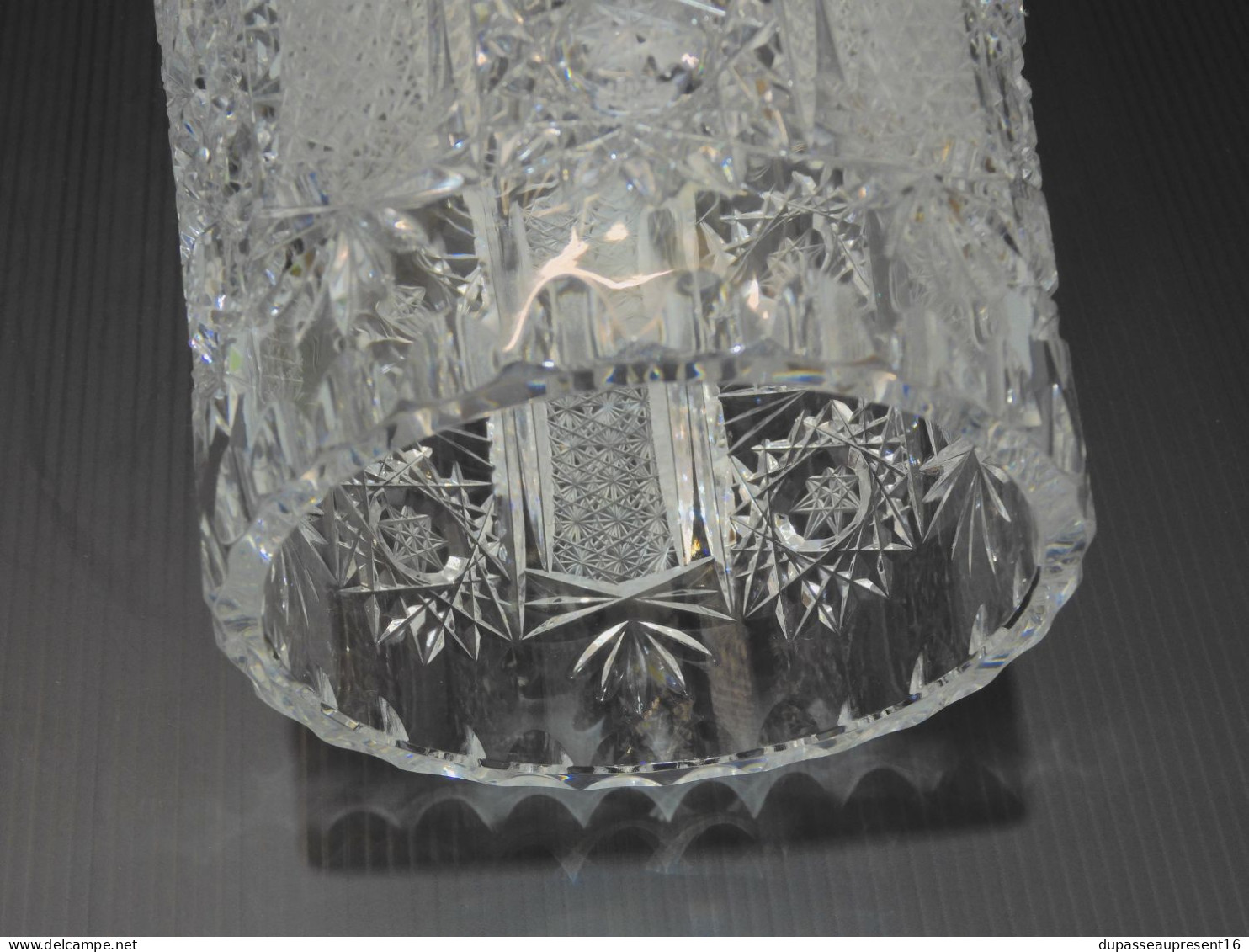 -SUPERBE ANCIEN GRAND VASE CRISTAL de BOHEME Hauteur 35,2 cm collection déco    E