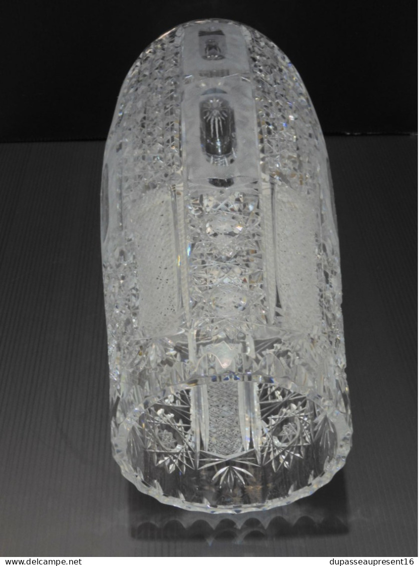 -SUPERBE ANCIEN GRAND VASE CRISTAL de BOHEME Hauteur 35,2 cm collection déco    E