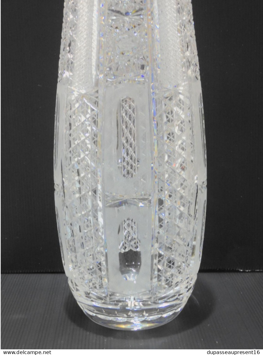 -SUPERBE ANCIEN GRAND VASE CRISTAL de BOHEME Hauteur 35,2 cm collection déco    E