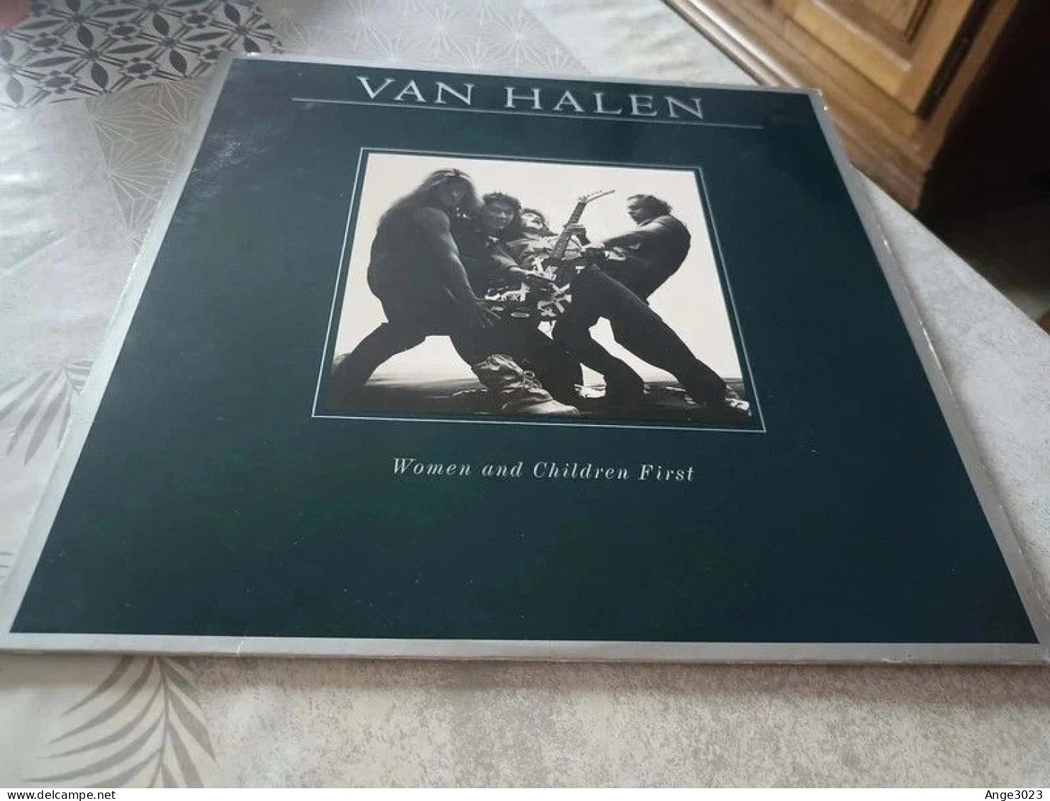 VAN HALEN "Women And Children First" - Hard Rock & Metal