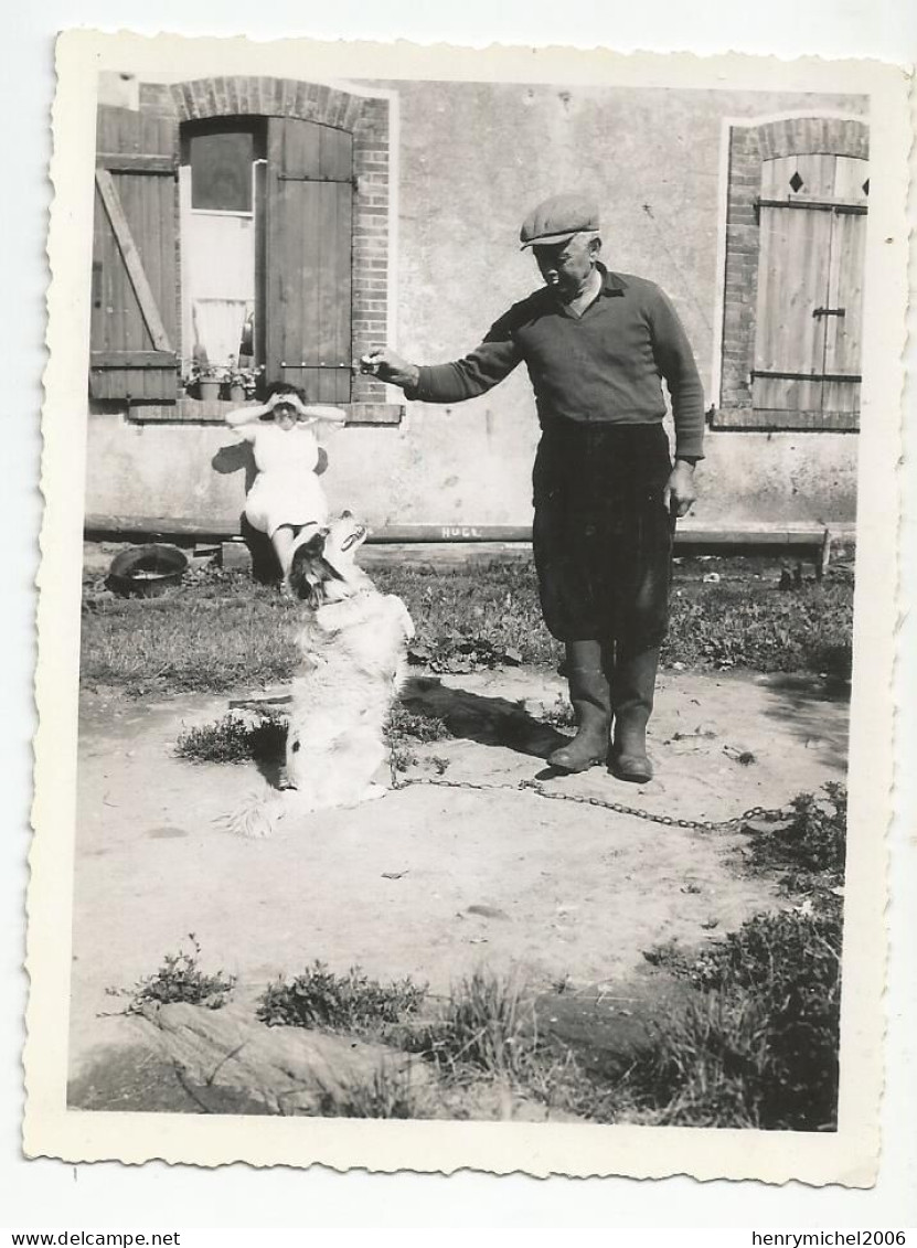 Photographie Homme Paysan Avec Chien En 1953 A  St Joris Photo 11x8,5 Cm Env - Anonyme Personen