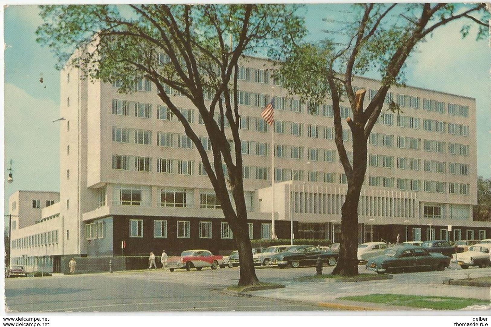 6Rm-028: COUNTY COURT HOUSE AND CITY HALL MADISON, WISCOUSIN  - > Oostende: Auto's - Madison