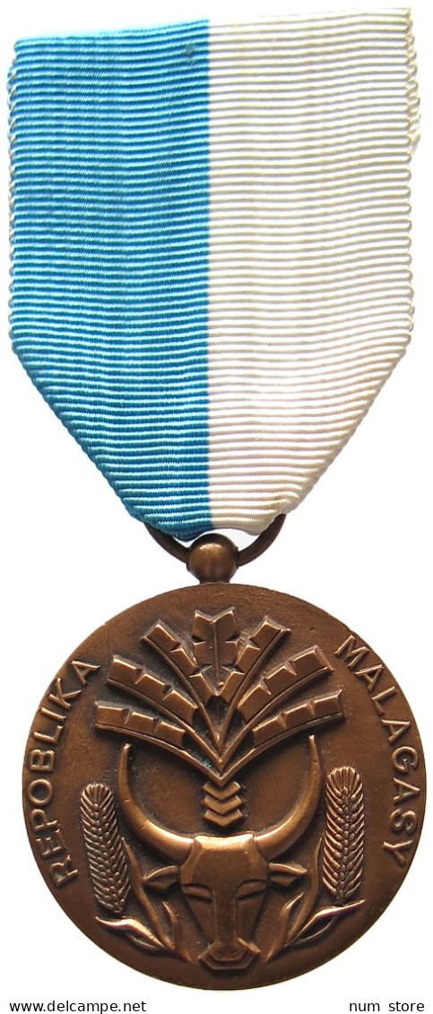 MADAGASCAR ORDEN  MADAGASCAR, REPUBLIC. AN ORDER OF MERIT, KNIGHT'S BADGE #MA 020439 - Madagascar