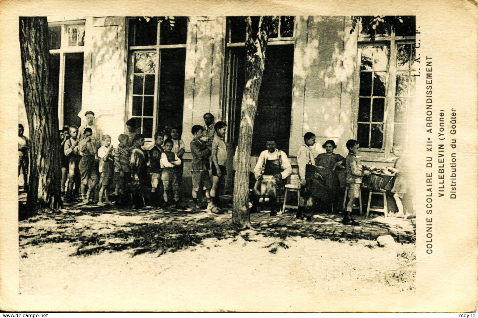 13162 Bis - Yonne - VILLEBLEVIN : Colonie Scolaire  Distribution Du Gouter   RARE - Villeblevin