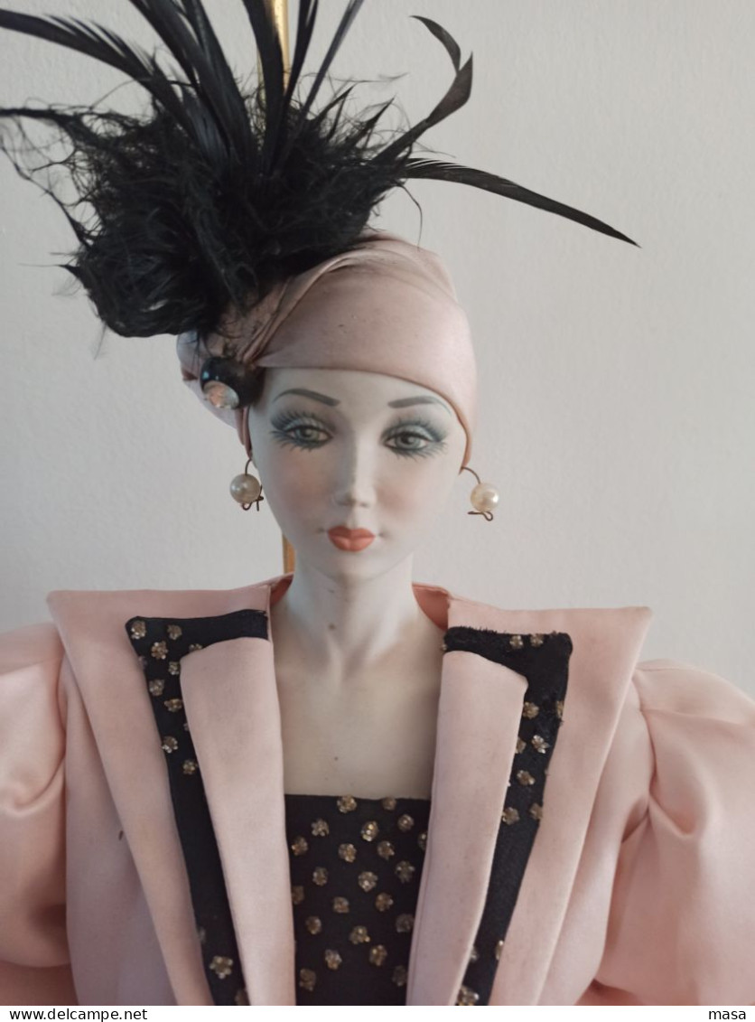 Bambola In Porcellana Con Lampada Bel Ombre - Dolls