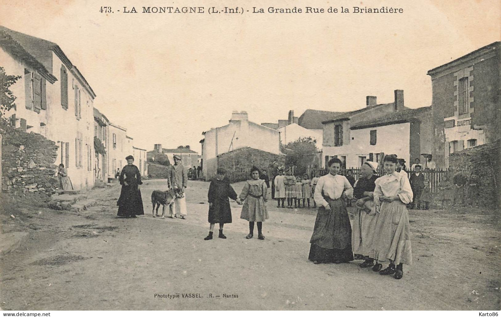 La Montagne * La Grande Rue De La Briandière * Buvette * Villageois Enfants - La Montagne