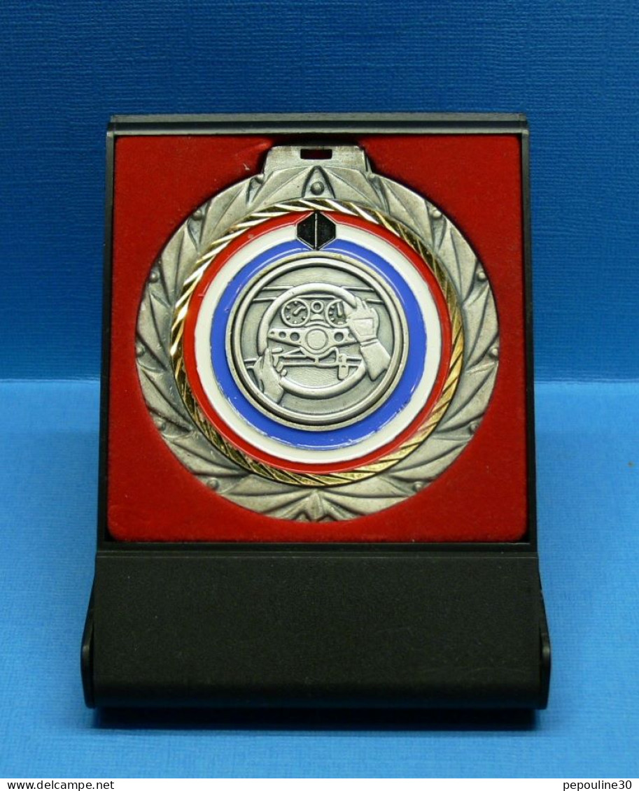 1 MÉDAILLE //  **  CONDUITE AUTOMOBILE - PILOTAGE OU AS DU VOLANT / Ø 71 Mm ** - Automobile - F1