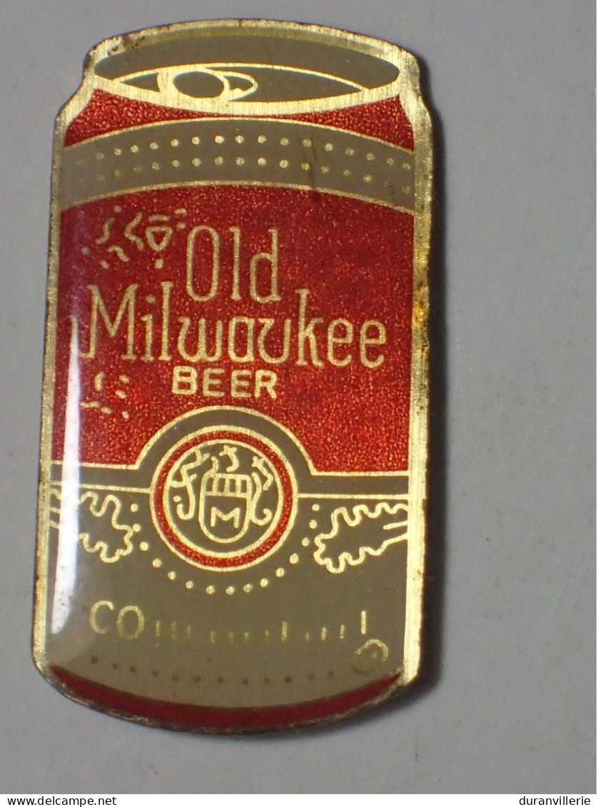 Pin's Bière Old Milwaukee Beer Cannette - Cerveza