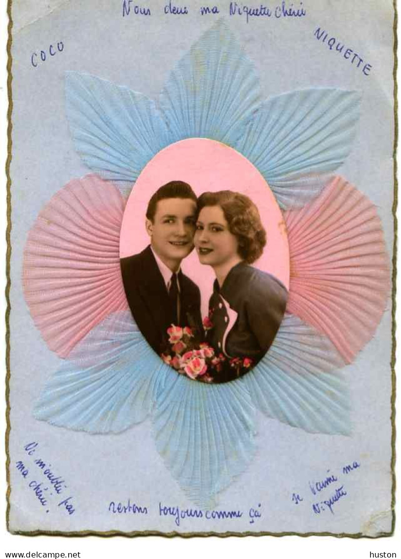 SAINTE-VALENTIN - Couple D'amoureux, Rubans - Saint-Valentin