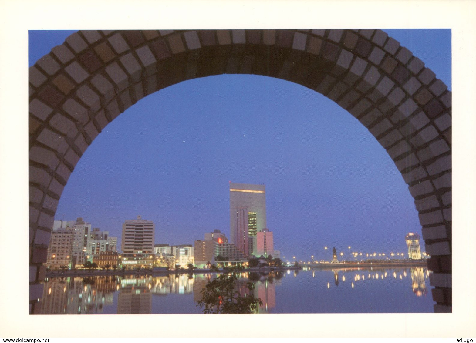 CPM- Arabie Saoudite - RYAD City - View From JEDDAH CITY - Format 17x12cm - SUP *2 Scans - Saudi-Arabien