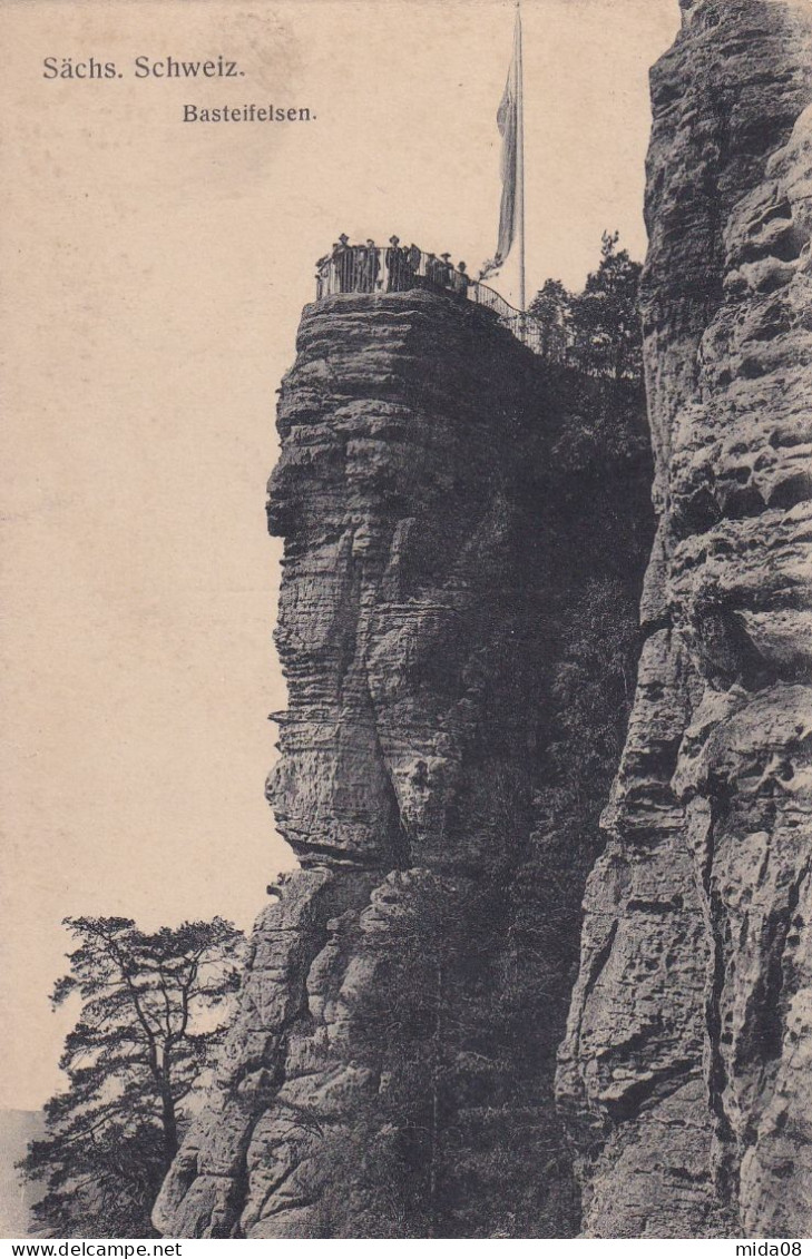 SÄCHS SCHWEIZ . Basteifelsen - Bastei (sächs. Schweiz)