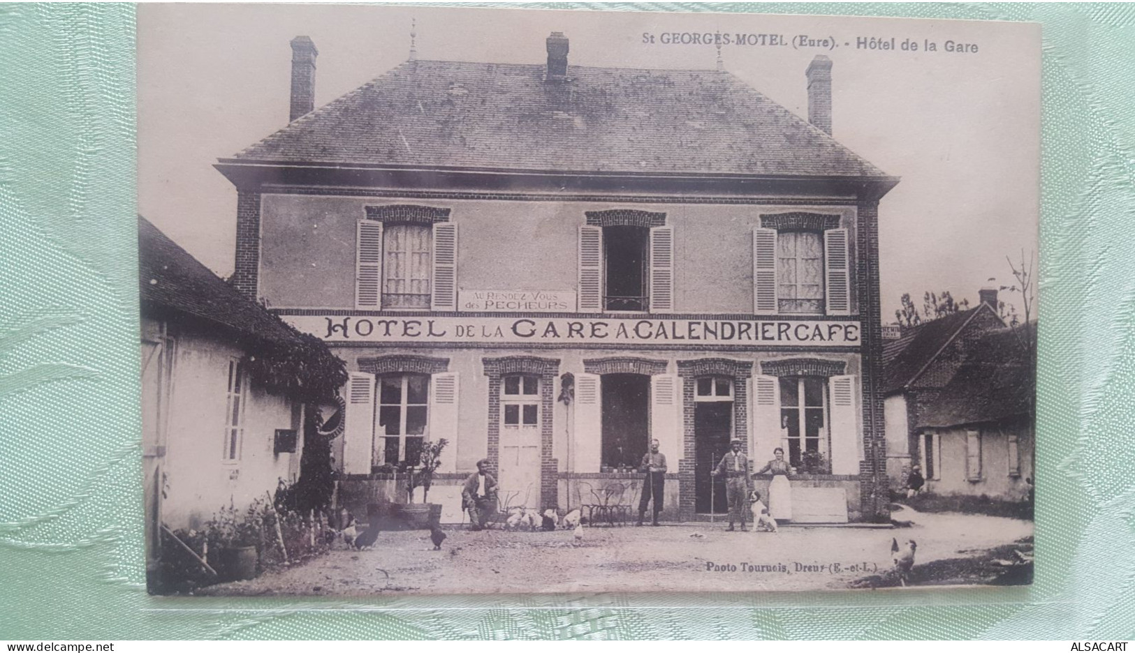 St Georges- Motel , Café Hôtel De La Gare ,  A CALENDRIER - Saint-Georges-Motel