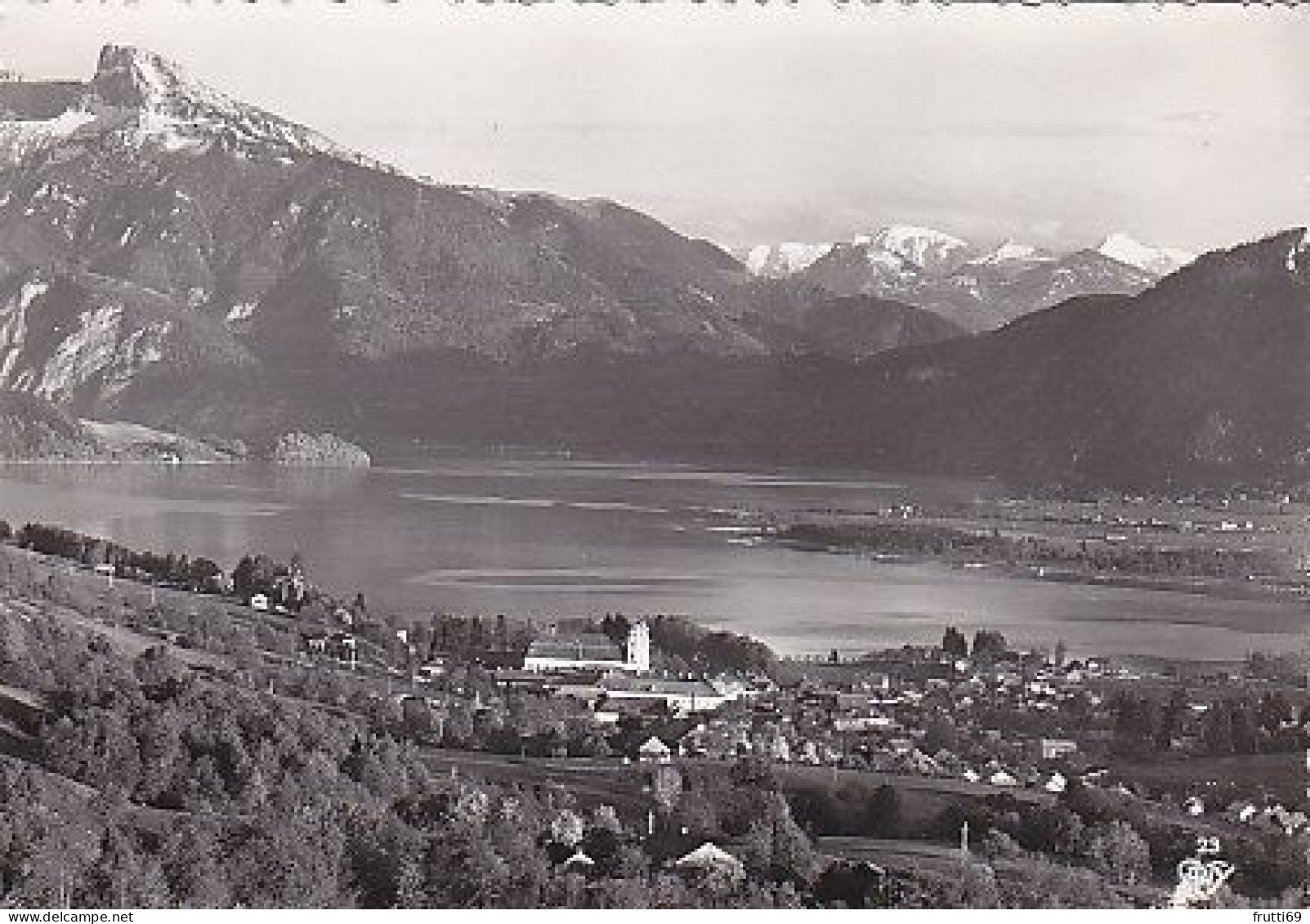 AK 180674 AUSTRIA - Mondsee - Ortschaft Und See - Mondsee