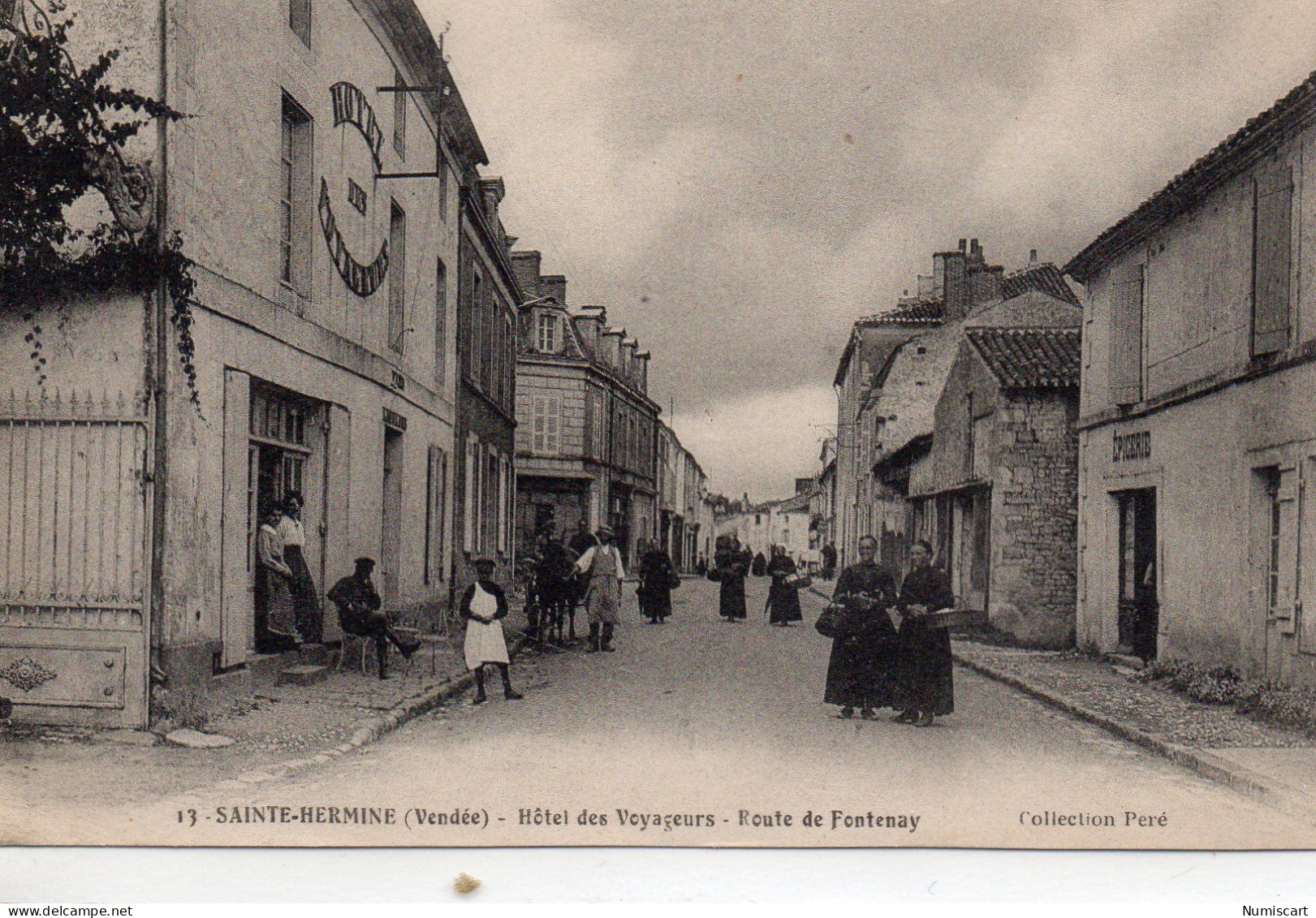 Sainte-Hermine Animée Hôtel Des Voyageurs Route De Fontenay - Sainte Hermine