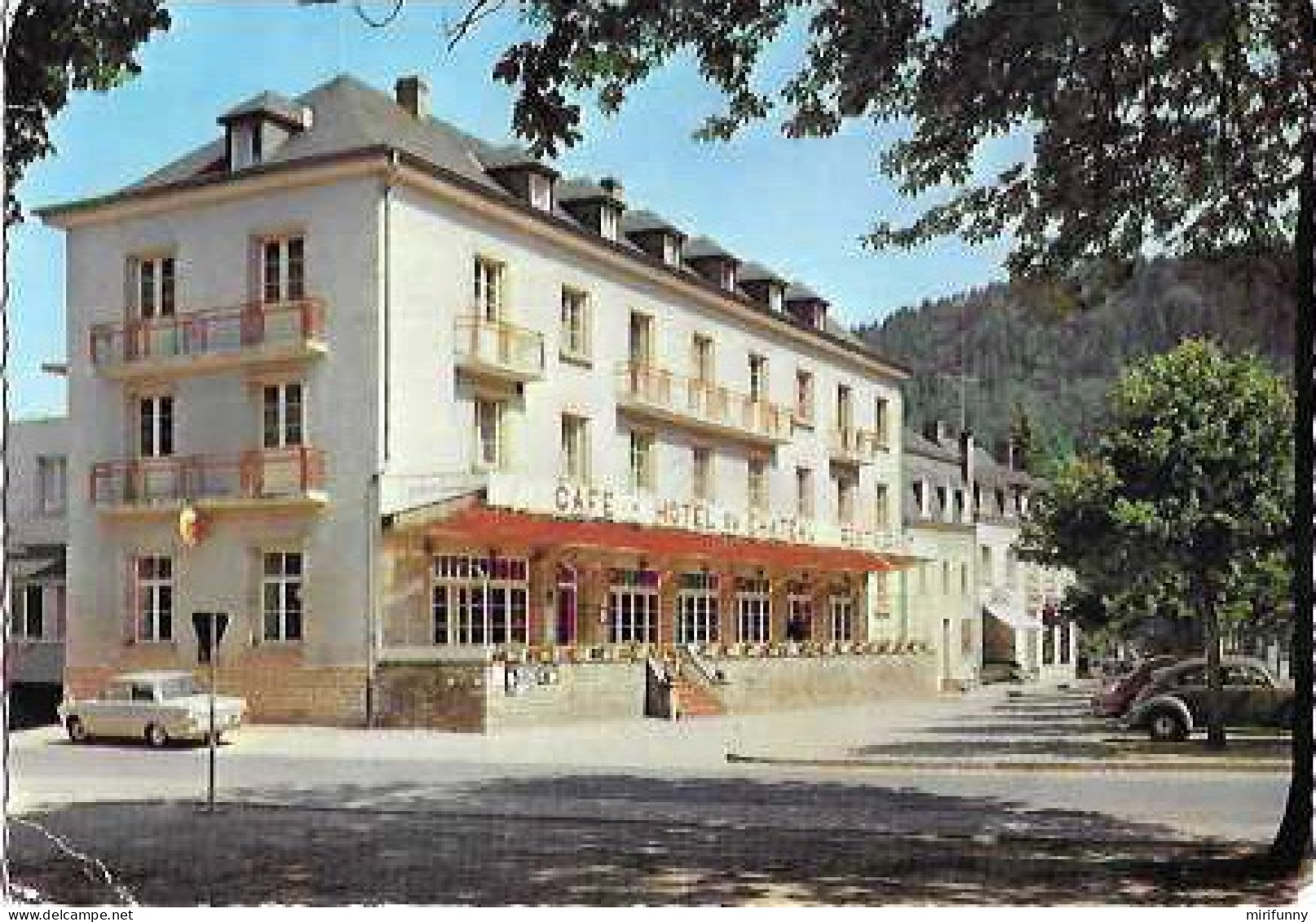 LAROCHETTE/HOTEL DU CHATEAU/CAFE HOTEL RESTAURANT /PROP RMILIE HILGER HOFFMANN/VOITURES ( FORD CORTINA VW COCCINELLE) - Fels