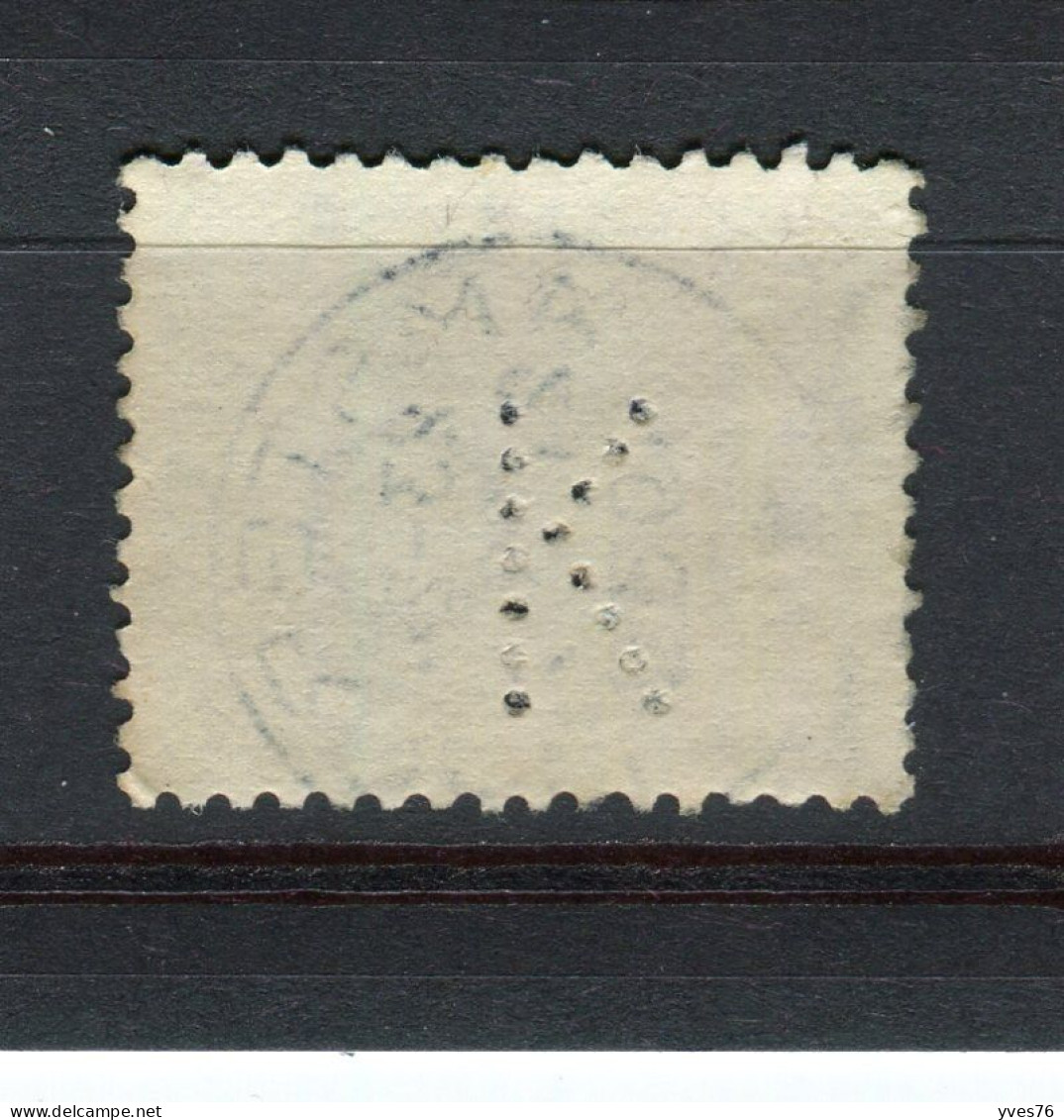 PAYS-BAS - Y&T N° 373° - Perfin - Perforé - Wilhelmine - Perfins