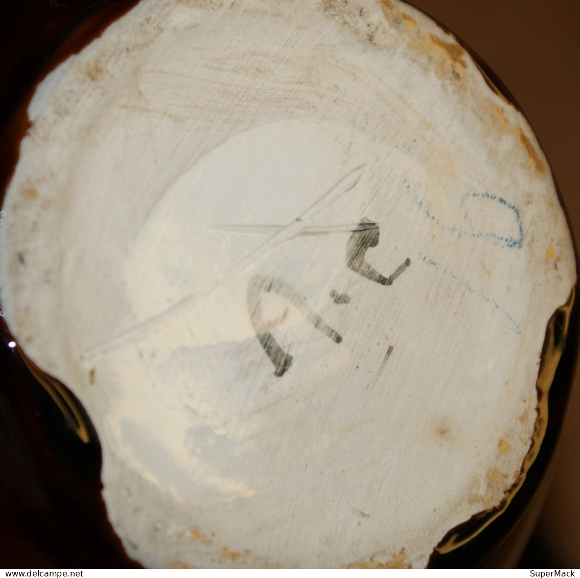 Ancienne cruche, pichet, broc en grès émaillé signée A.C.