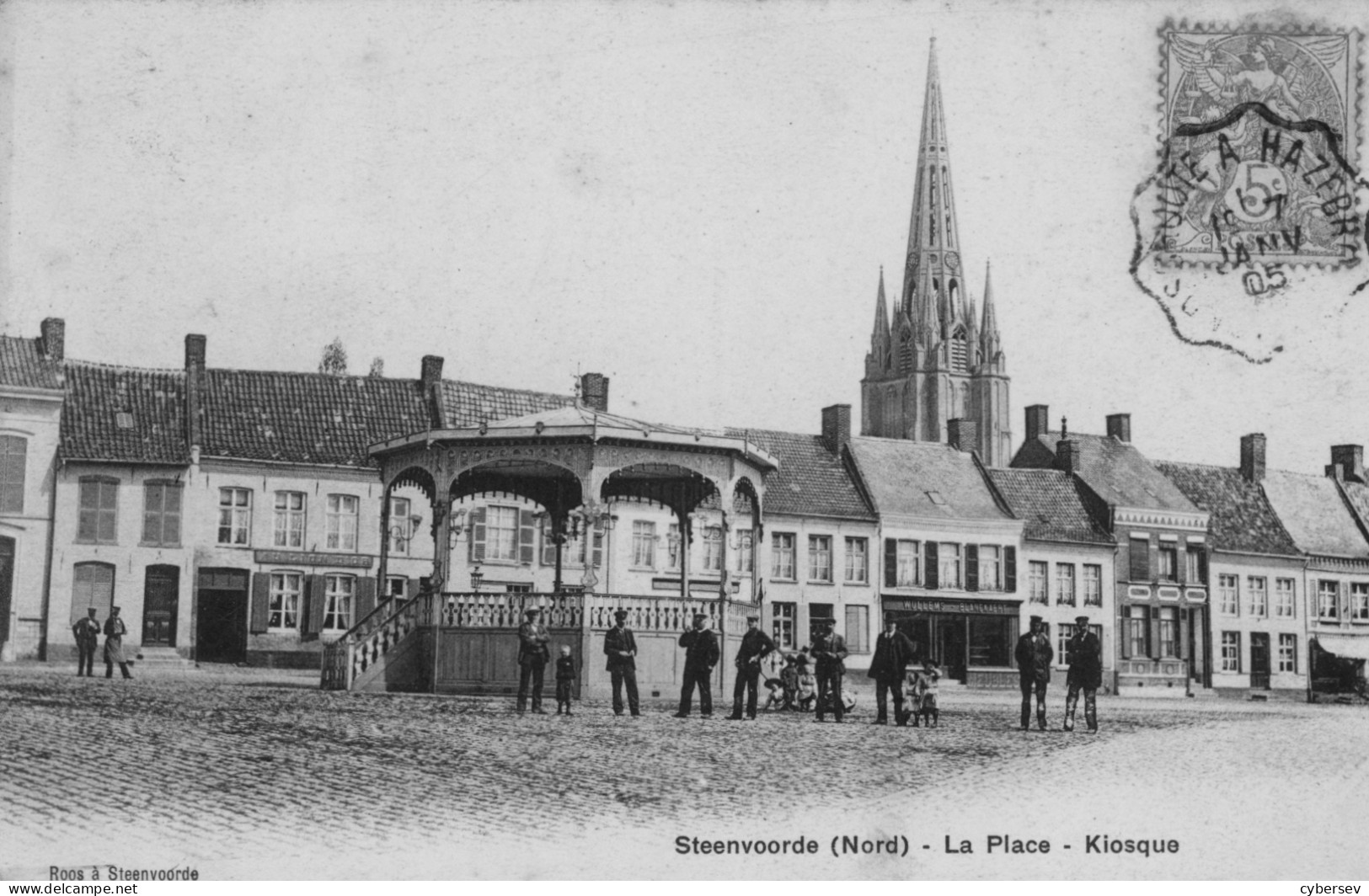 STEENVOORDE - La Place Et Le Kiosque - Animé - Steenvoorde